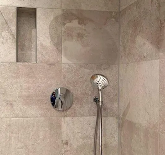 4 Sterne Staufensuite Larilli اوبرستوفن